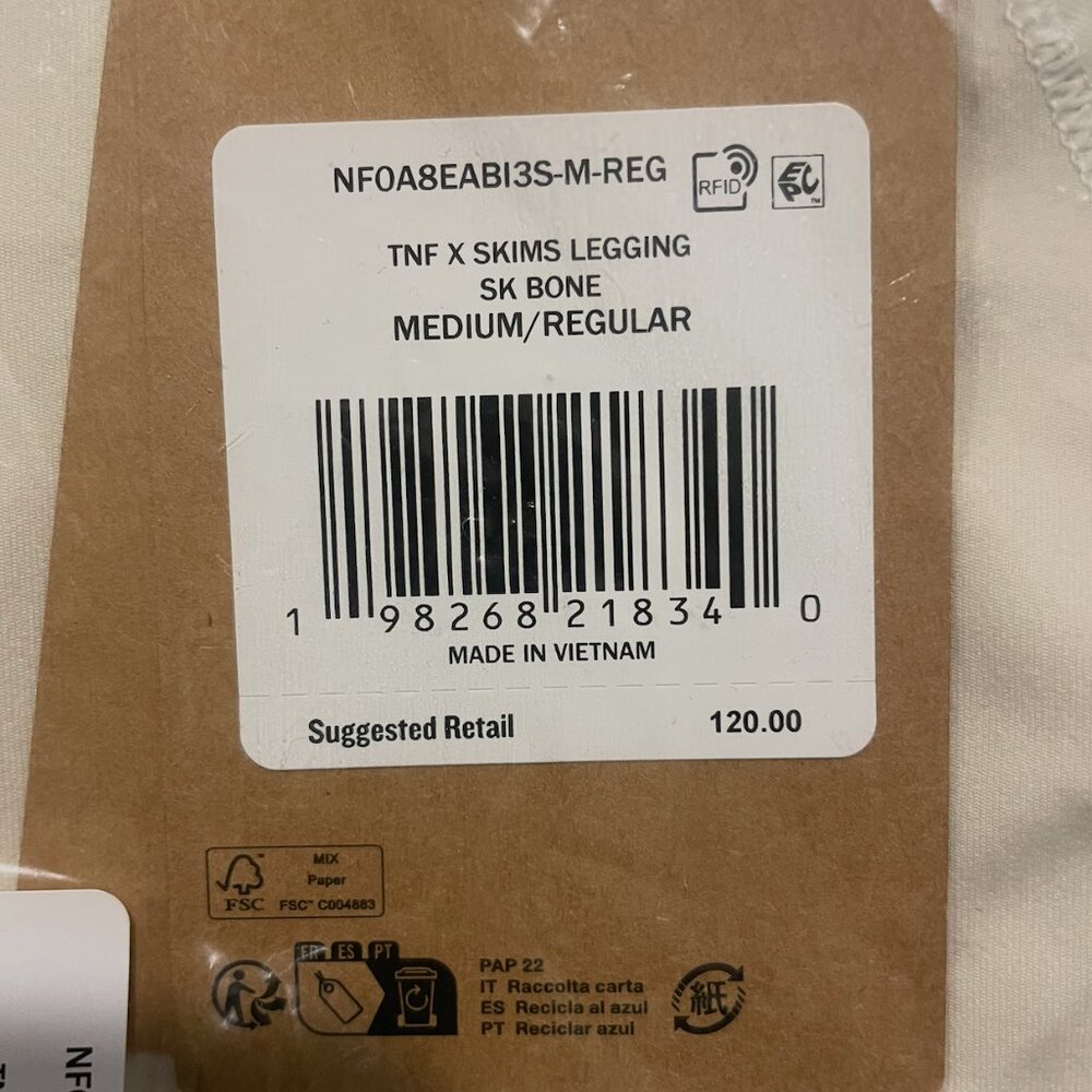 The North Face x SKIMS Refina Long Sleeve Top & Leggings Set – Bone, Size M - Picture 9 of 9